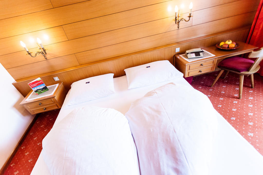 Pension Rebgut Bed and Breakfast Lana Habitación foto